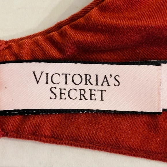 32D Victoria Secret Body By Victoria Lined Demi Bra Raspberry Lace Overlay - Picture 12 of 15